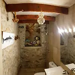 Traditional Seafront Apartment *